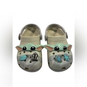 Kids Star Wars Baby Yoda Grogu Crocs Built-In Jibbitz Toddler/Children Size C 12
